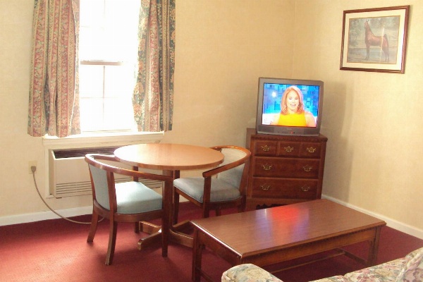 Executive Inn image 21