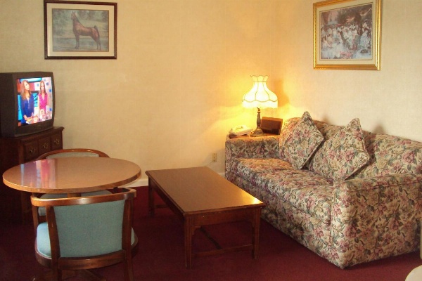 Executive Inn image 25