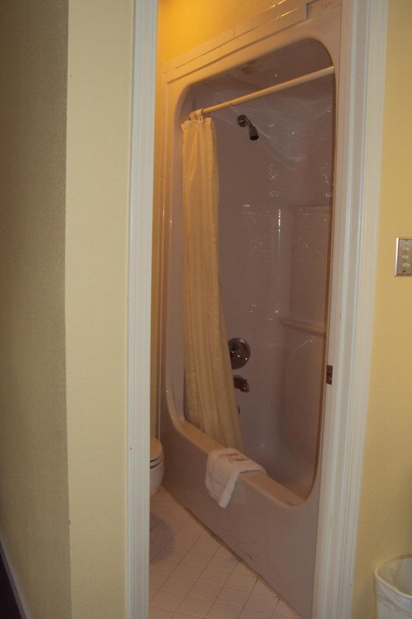 Executive Inn image 30
