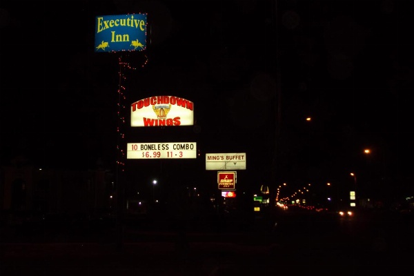 Executive Inn image 7