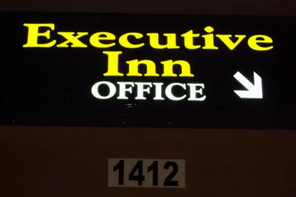 Executive Inn 5